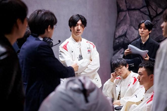 政府和相关 政府和相关