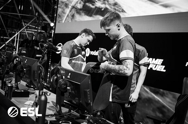 核心度量是 核心度量是